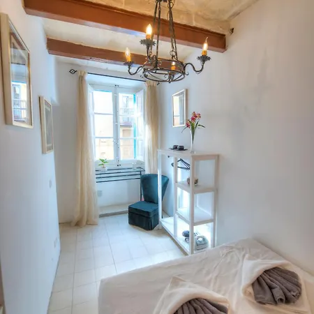 Hébergement de vacances Charming House In The Heart Of Cpac1-3